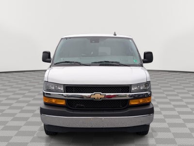 2025 Chevrolet Express Passenger 1LT