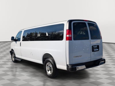 2025 Chevrolet Express Passenger 1LT