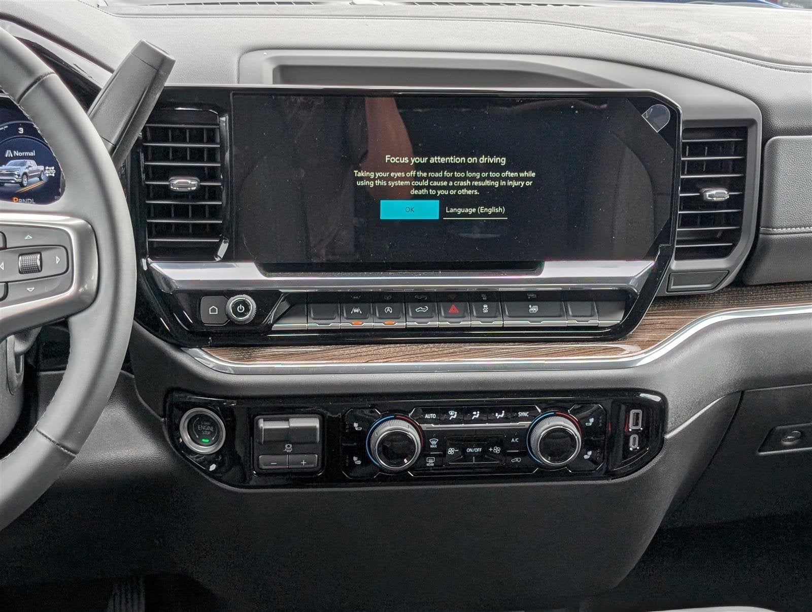 2025 Chevrolet Silverado 1500 LT (2FL)