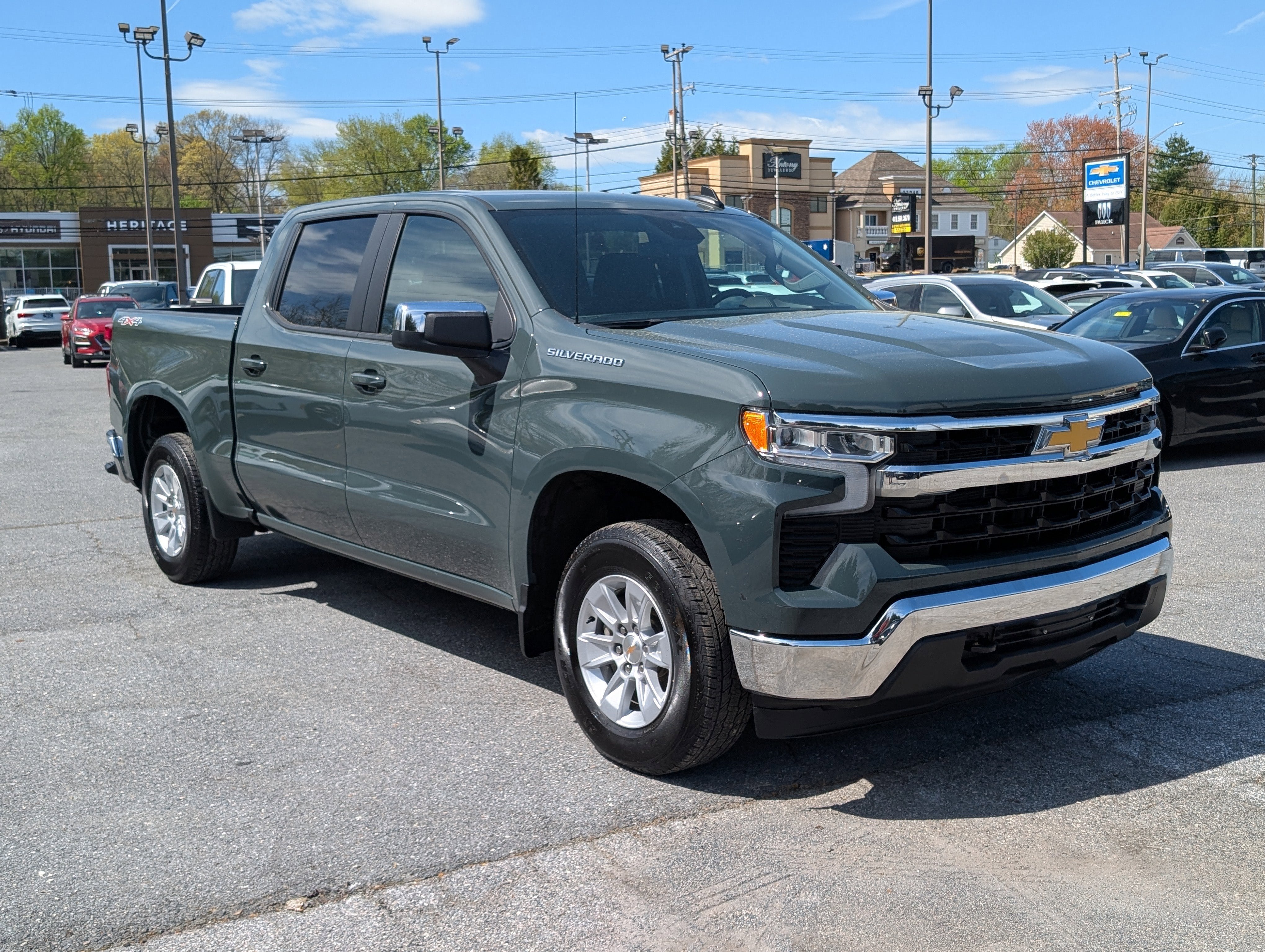 2025 Chevrolet Silverado 1500 LT
