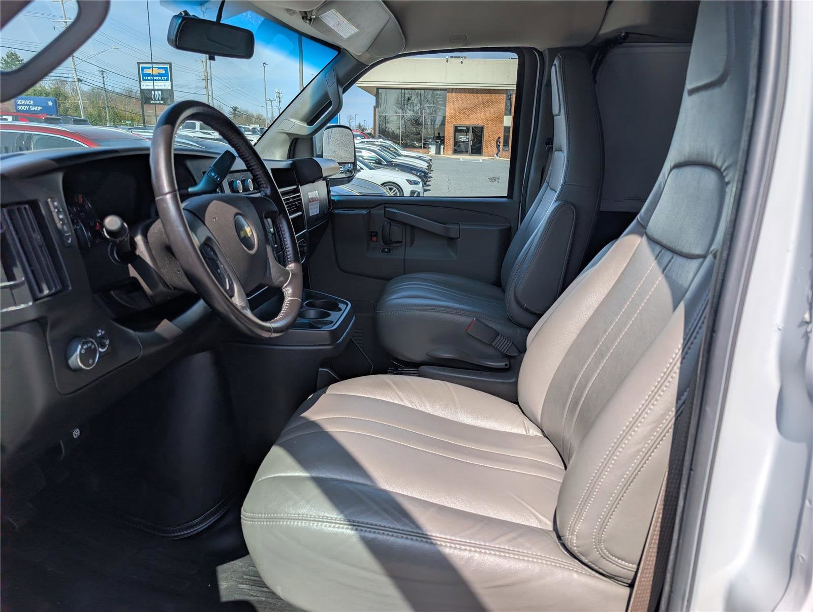 2023 Chevrolet Express Cargo 2500 WT