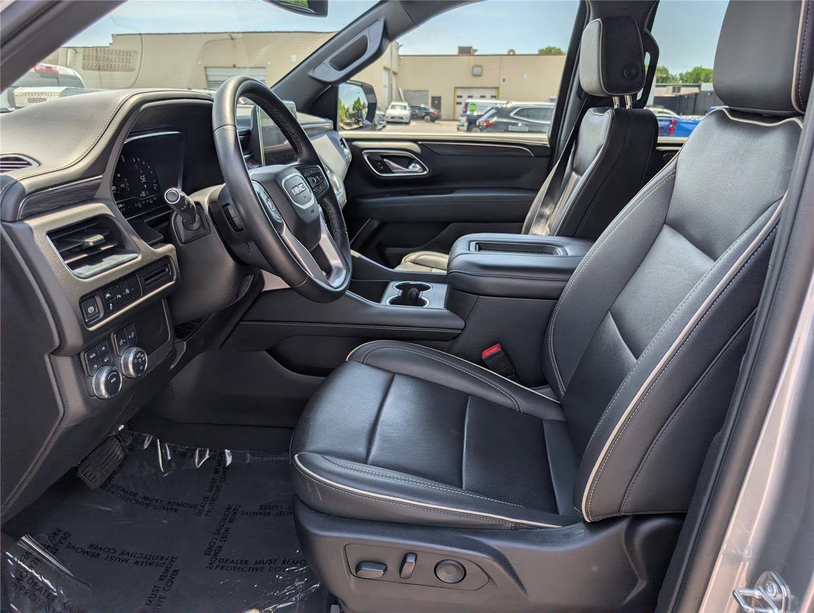 2024 GMC Yukon SLT