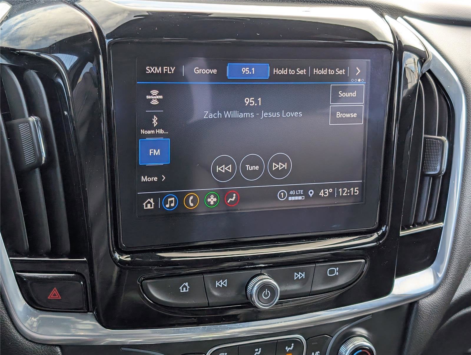 2022 Chevrolet Traverse LT Leather