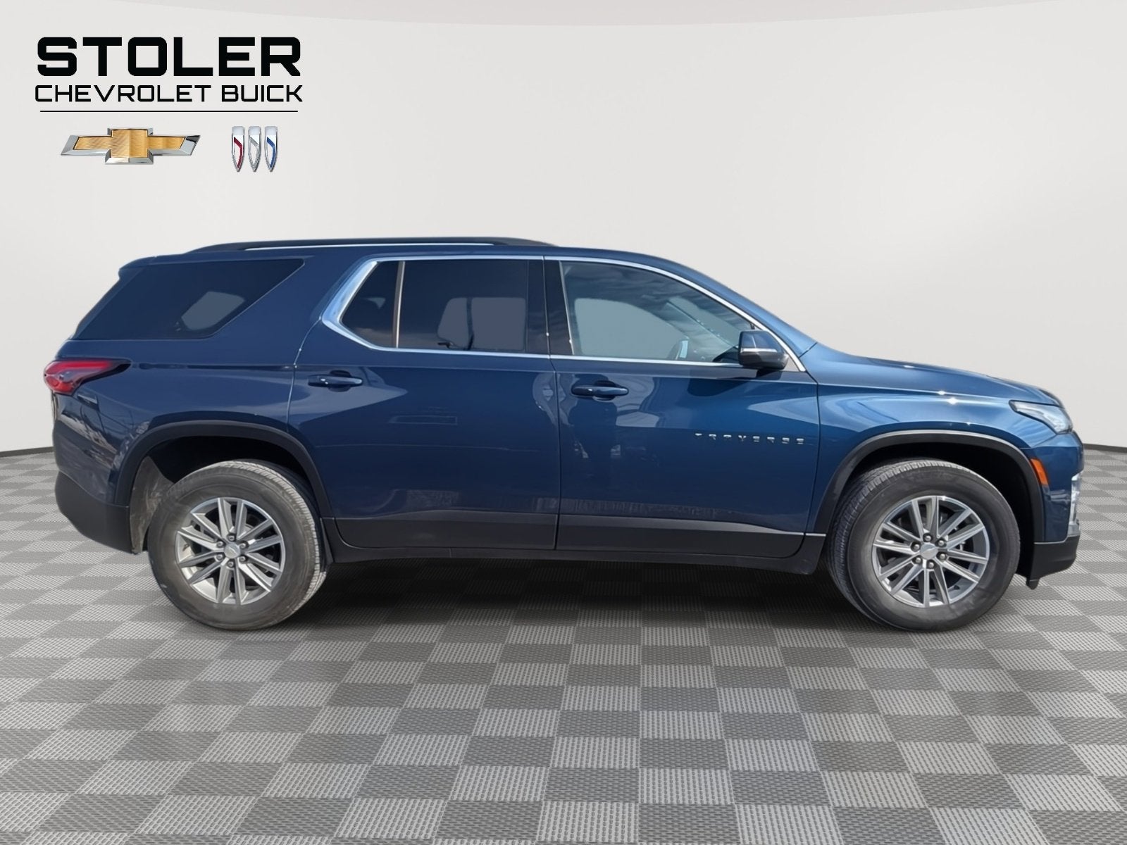 2022 Chevrolet Traverse LT Leather