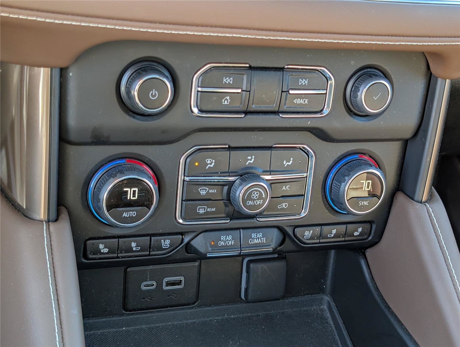 2024 Chevrolet Suburban High Country