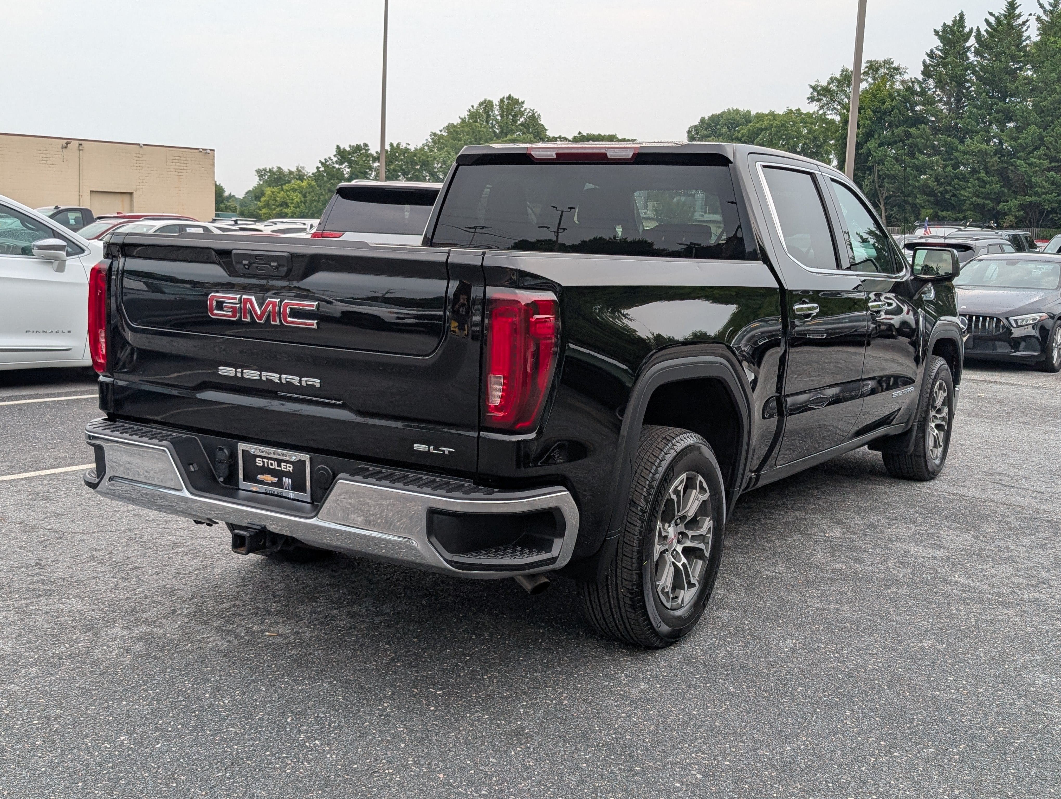 2025 GMC Sierra 1500 SLT