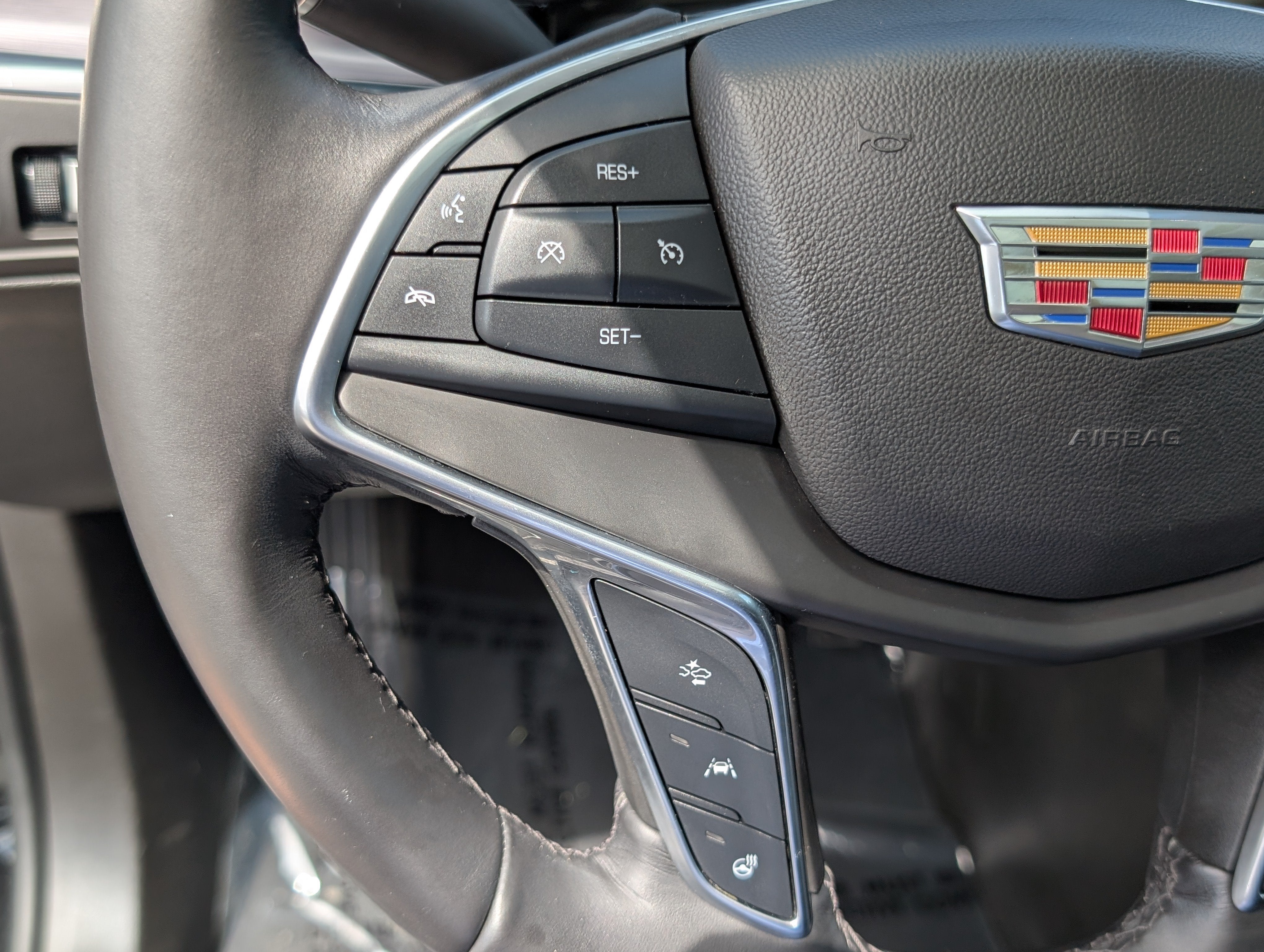 2017 Cadillac XT5 Luxury FWD