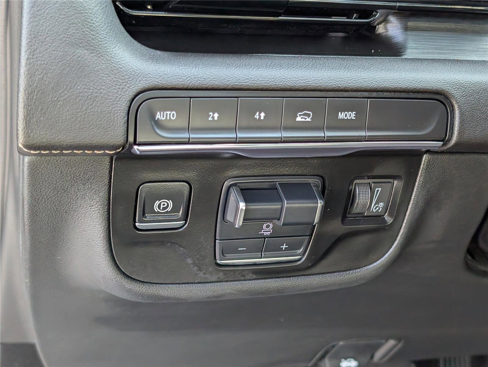 2024 Cadillac Escalade ESV Sport