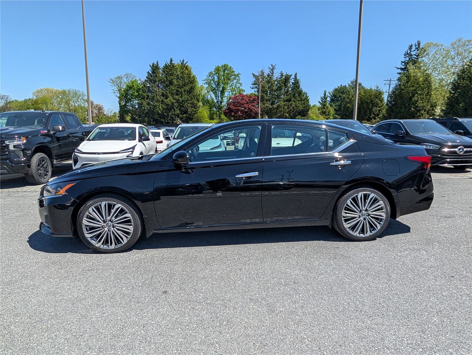 2024 Nissan Altima 2.5 SL