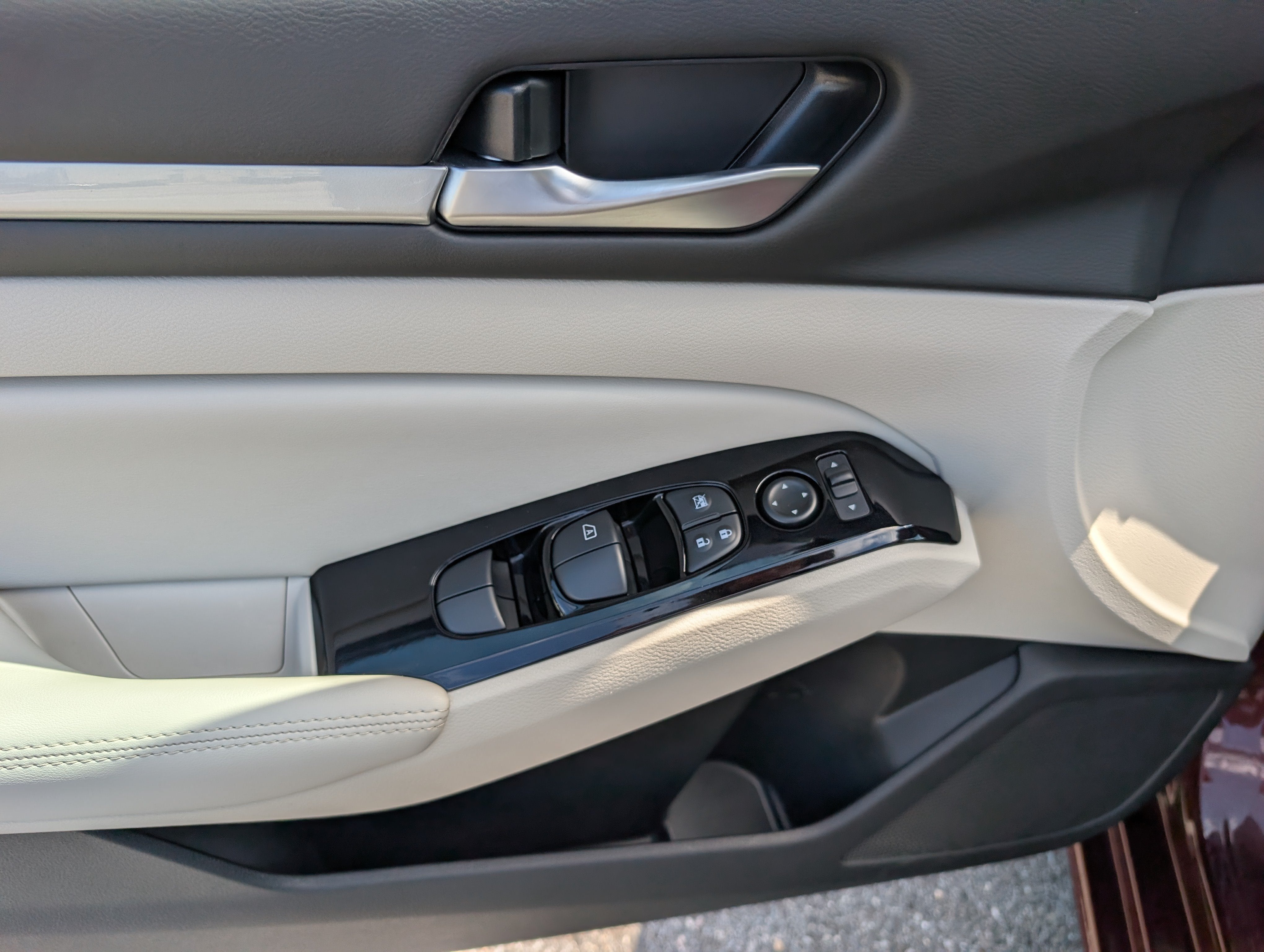 2025 Nissan Altima SL