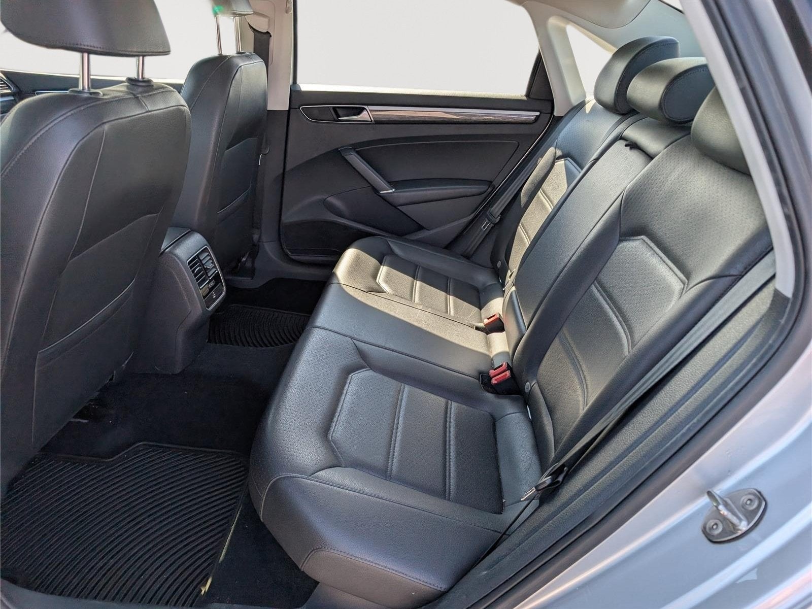 2018 Volkswagen Passat 2.0T SE