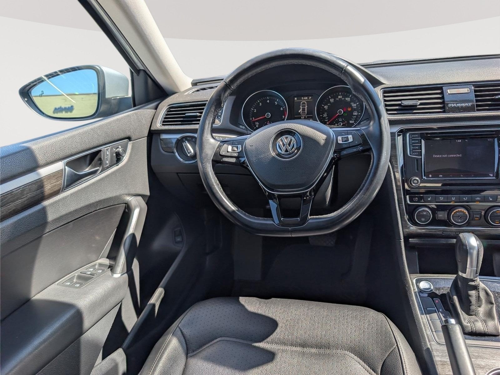 2018 Volkswagen Passat 2.0T SE