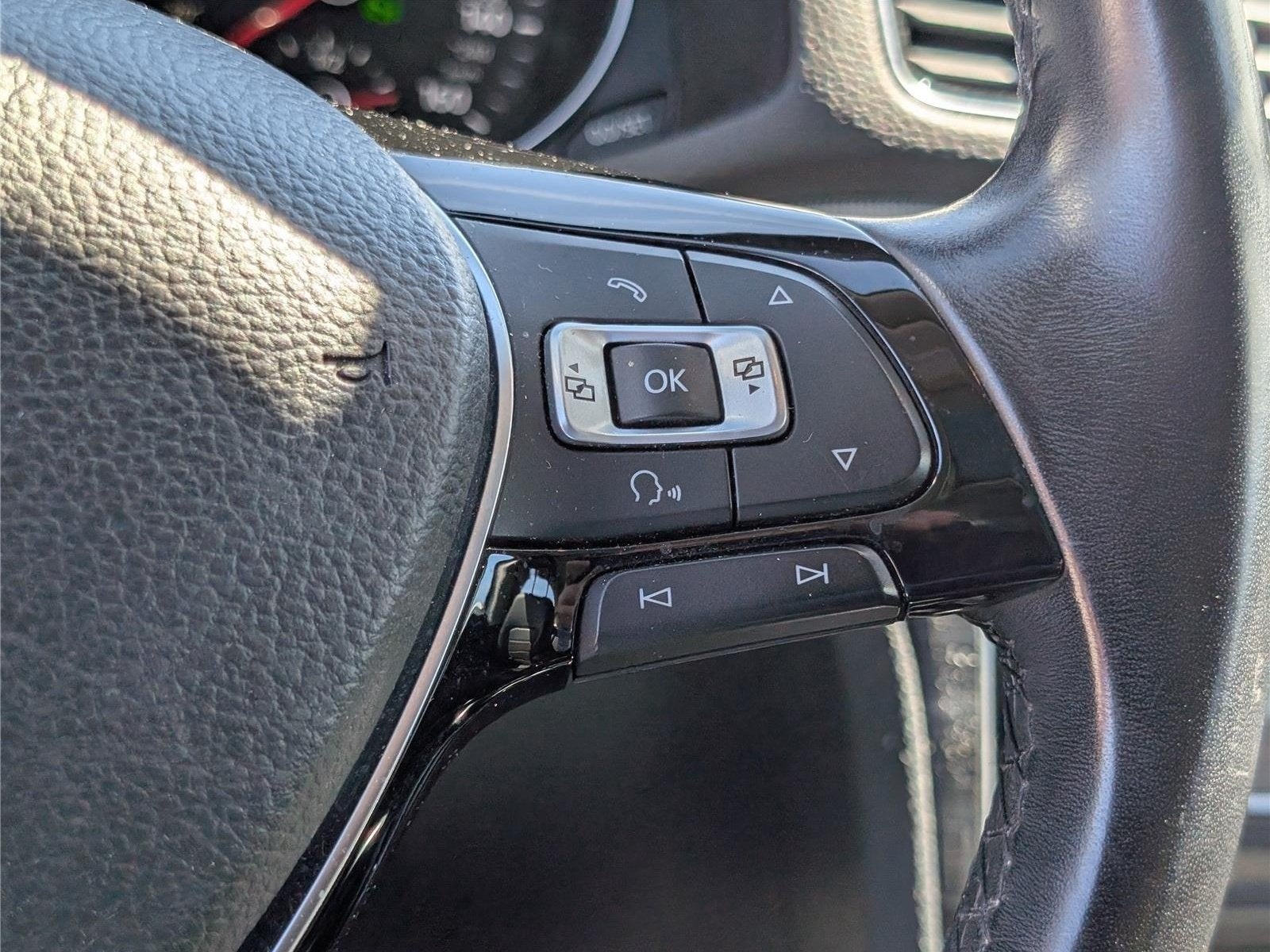 2018 Volkswagen Passat 2.0T SE
