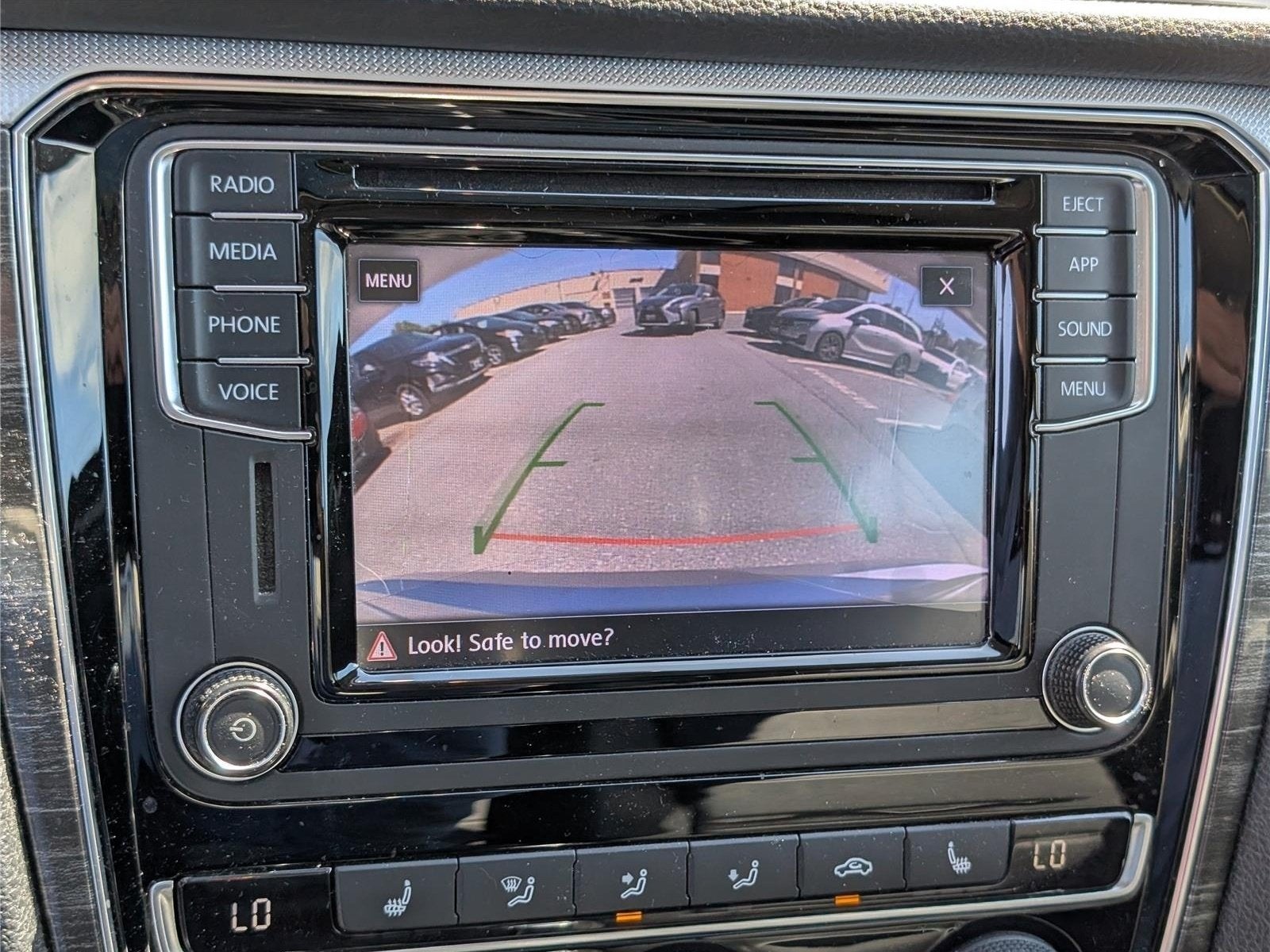 2018 Volkswagen Passat 2.0T SE
