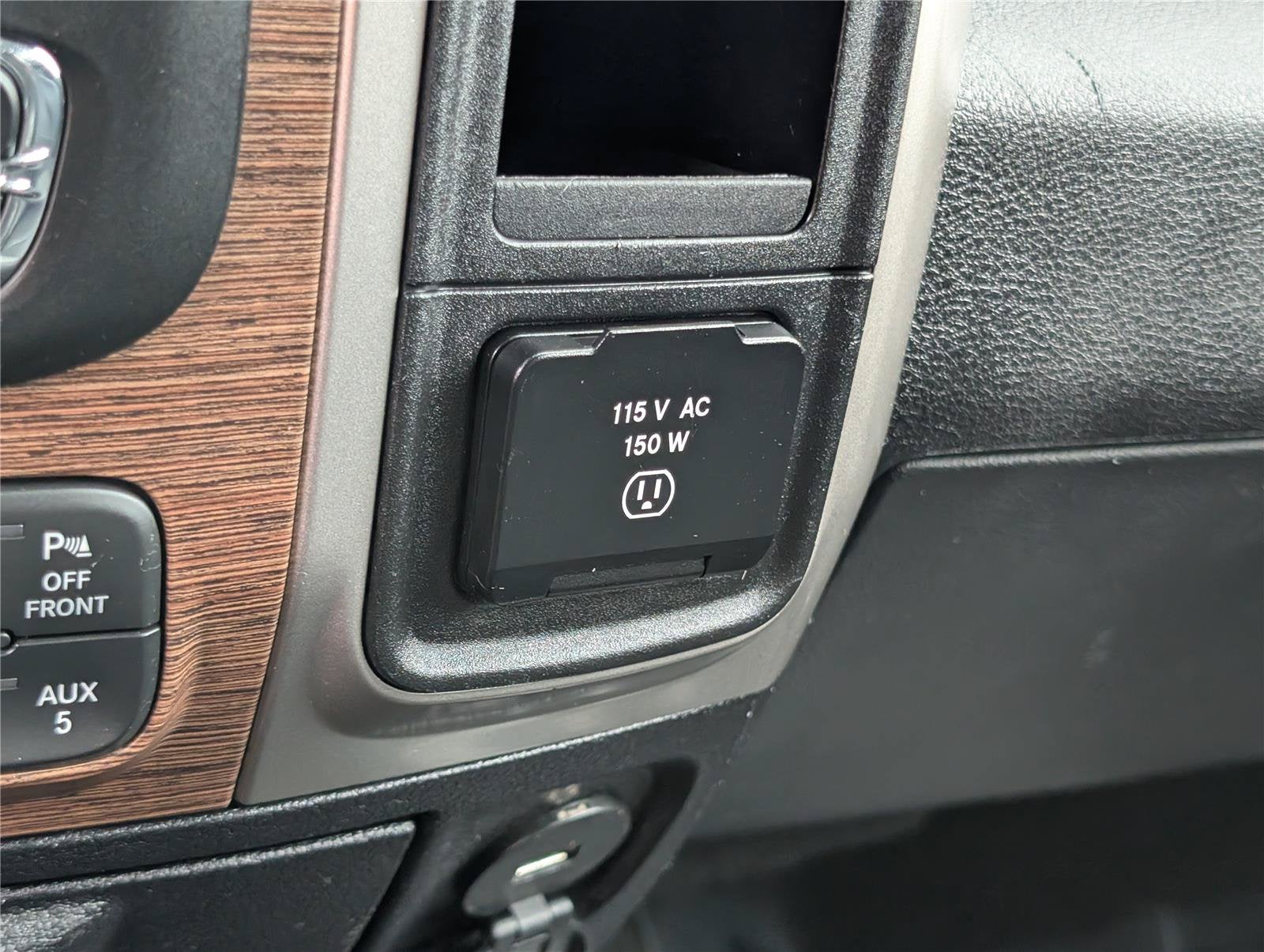 2016 RAM 3500 Laramie
