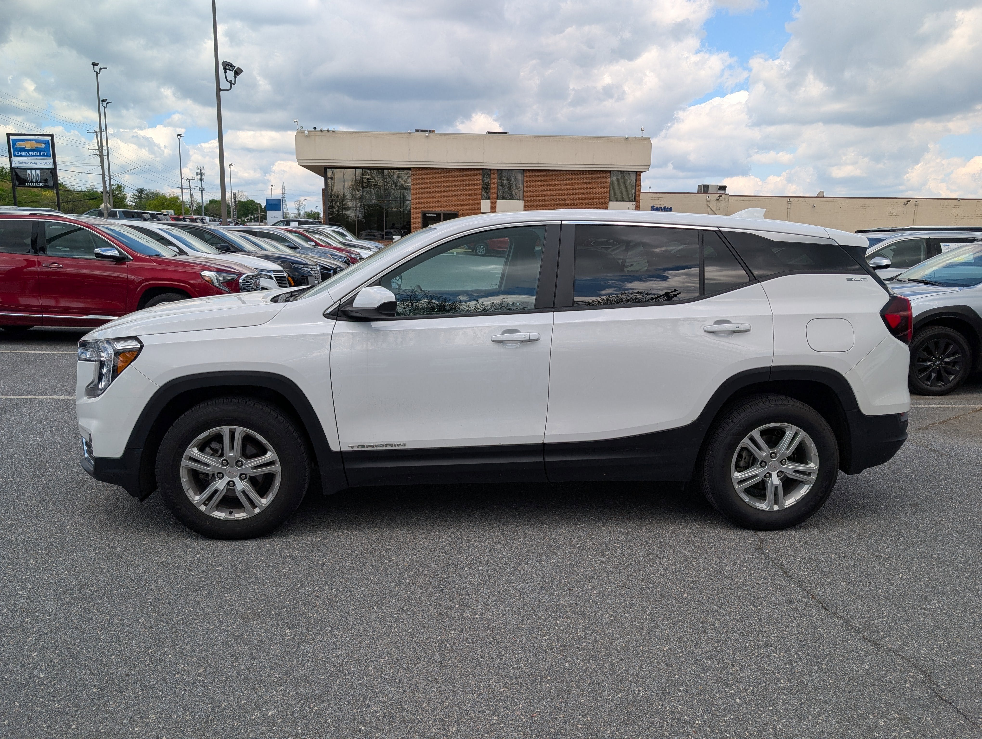 2024 GMC Terrain SLE