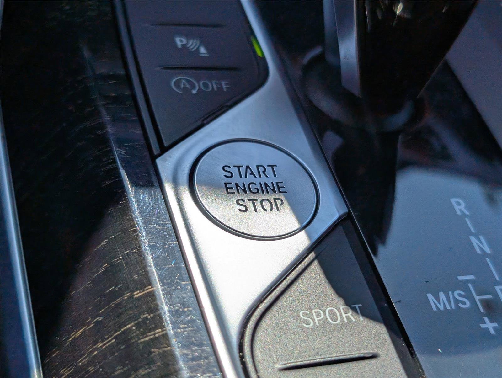 2022 BMW 3 Series 330i