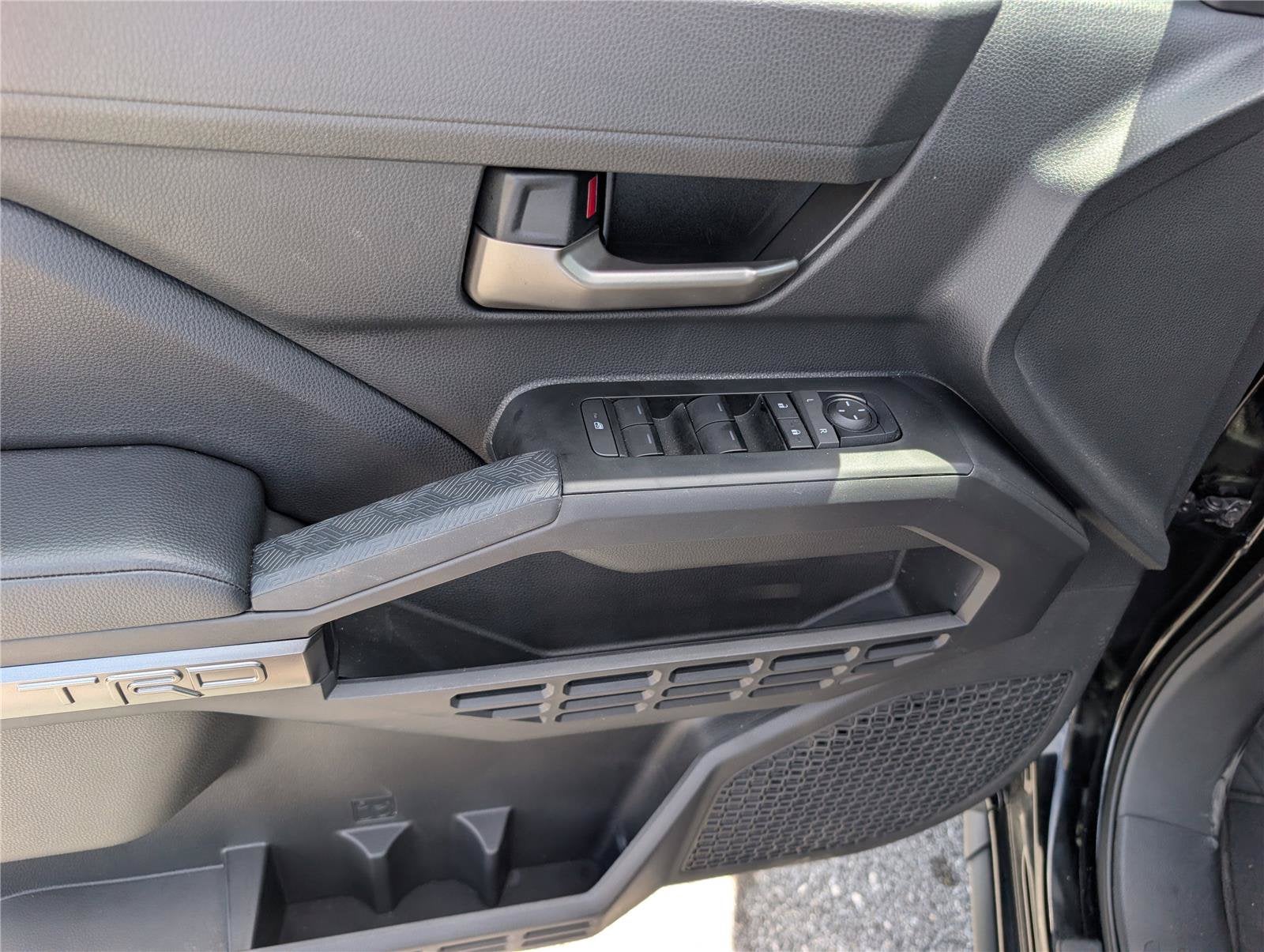 2025 Toyota Tacoma 4WD SR