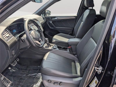 2024 Volkswagen Tiguan SE R-Line Black