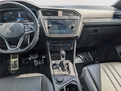 2024 Volkswagen Tiguan SE R-Line Black