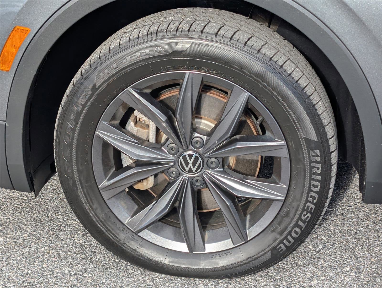 2023 Volkswagen Tiguan SE