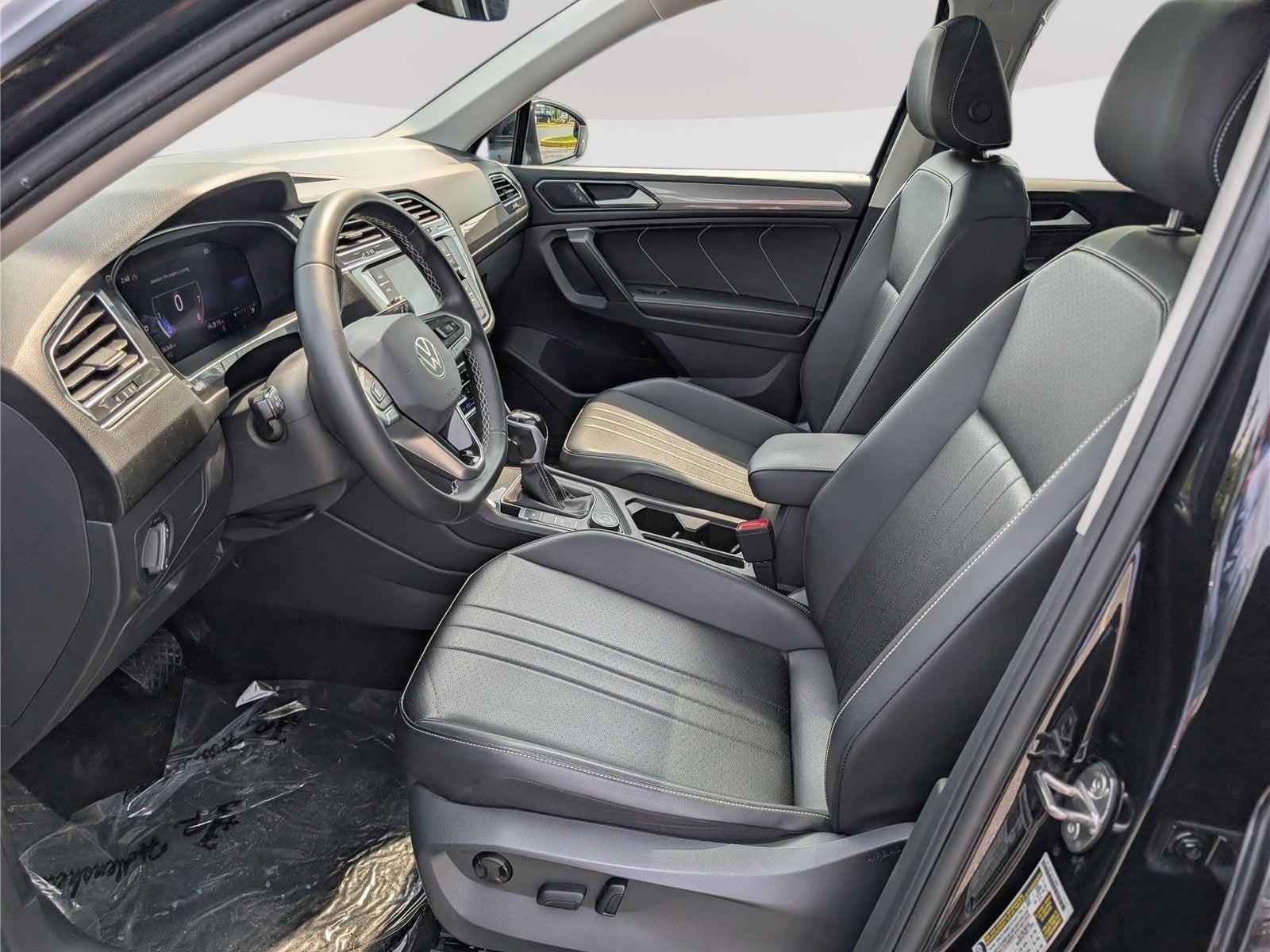2023 Volkswagen Tiguan SE