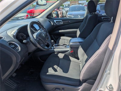 2020 Nissan Pathfinder SV