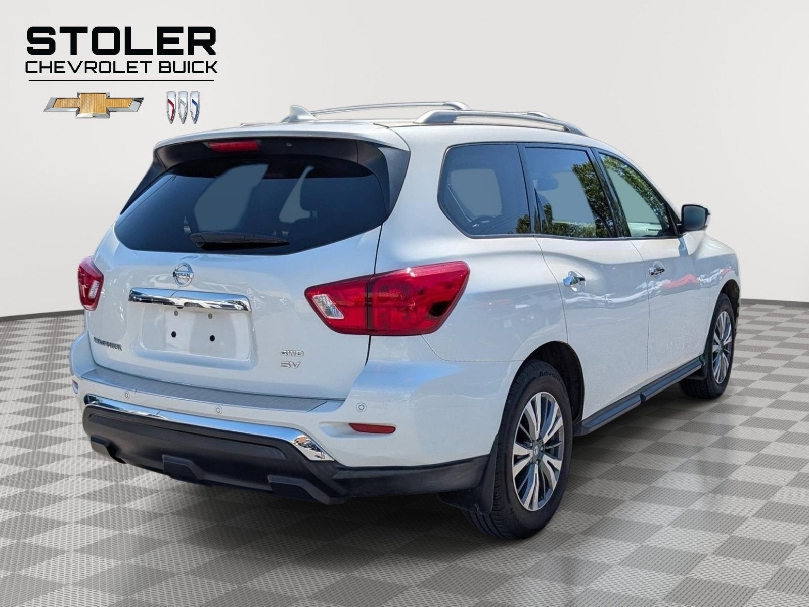 2020 Nissan Pathfinder SV