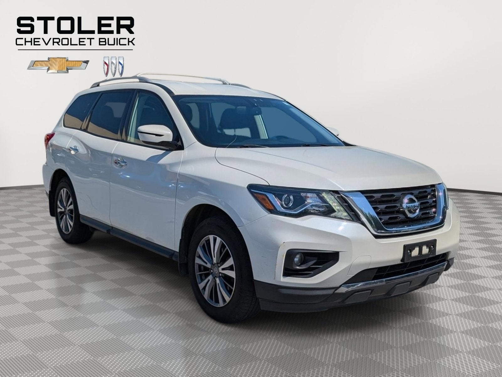 2020 Nissan Pathfinder SV