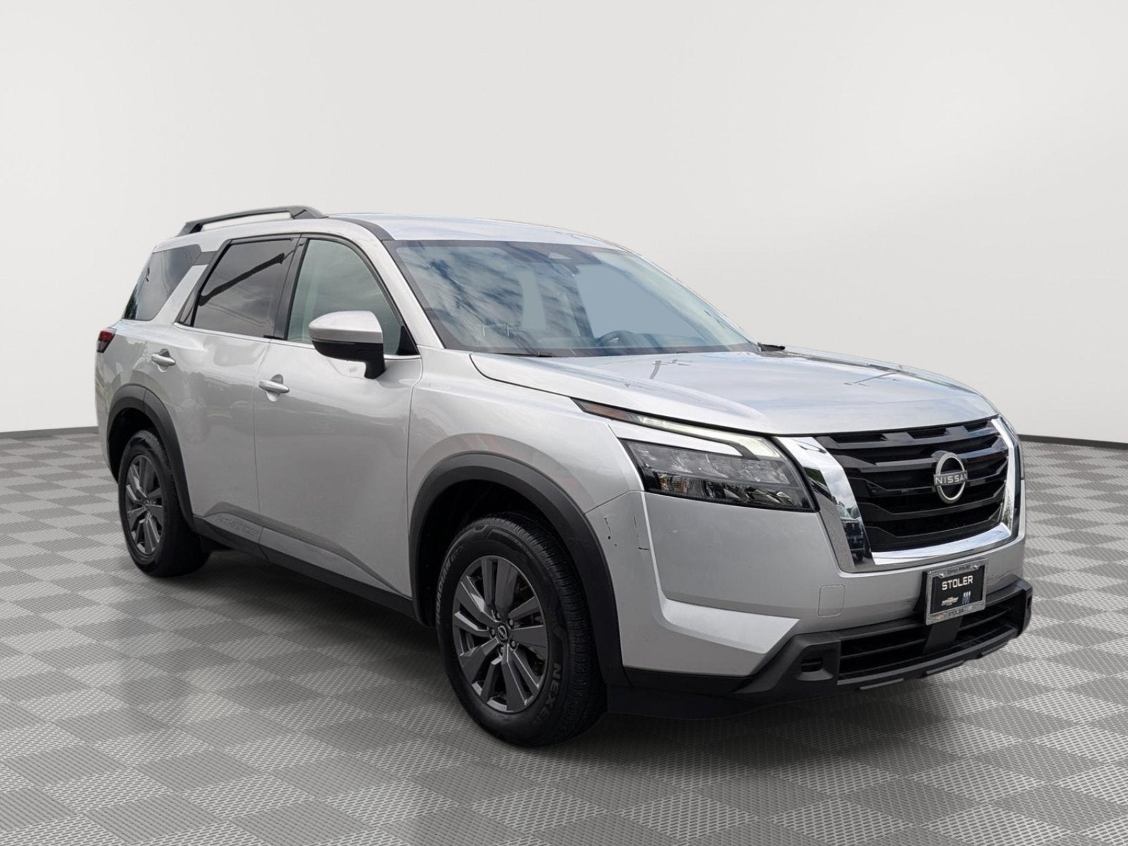 2024 Nissan Pathfinder SV