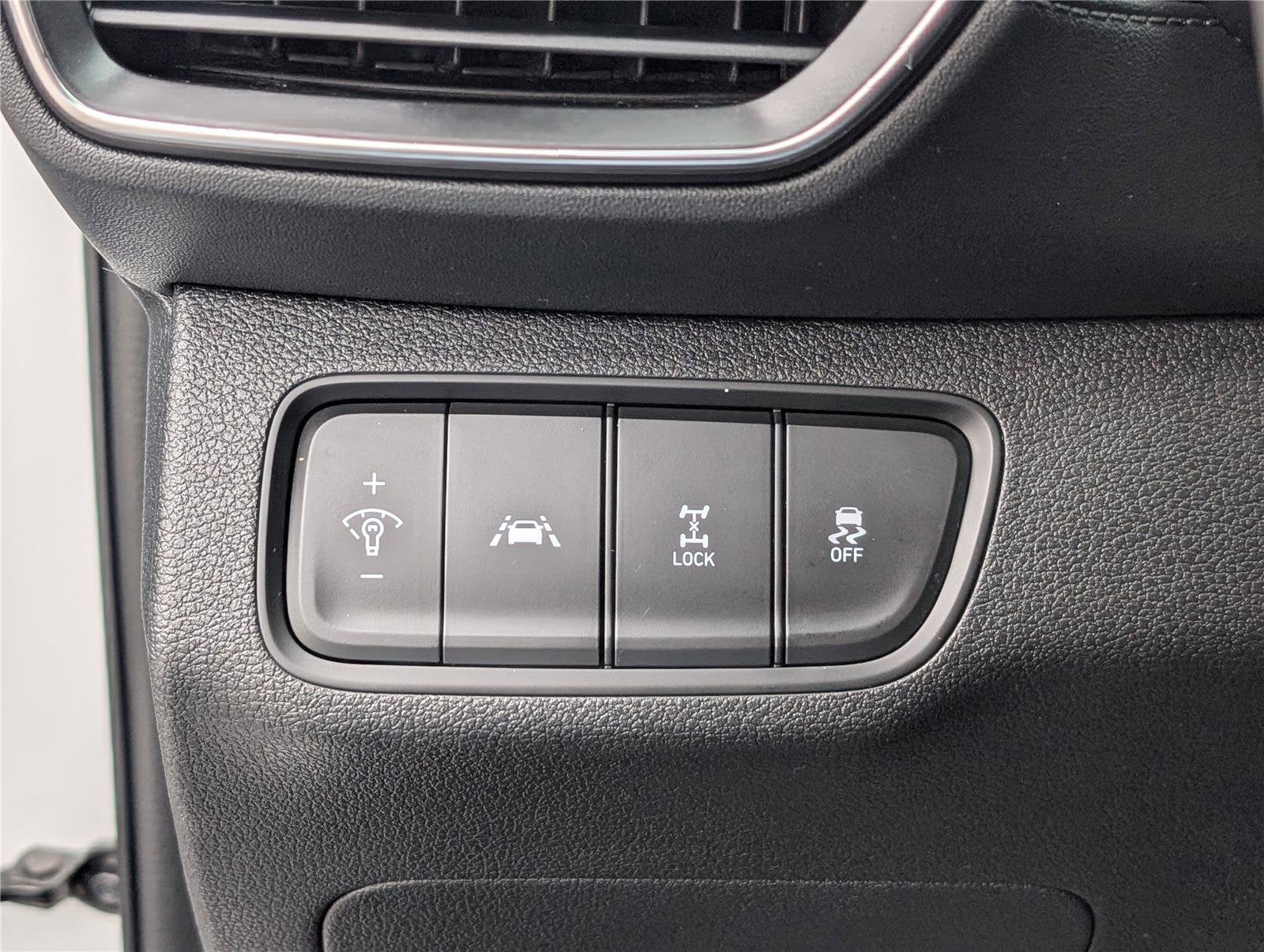 2020 Hyundai Santa Fe SE