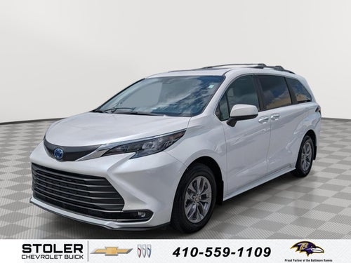 2025 Toyota Sienna XLE