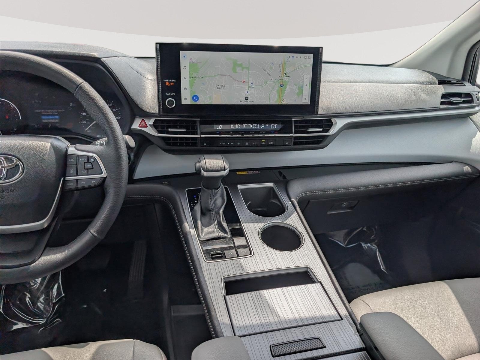 2025 Toyota Sienna XLE