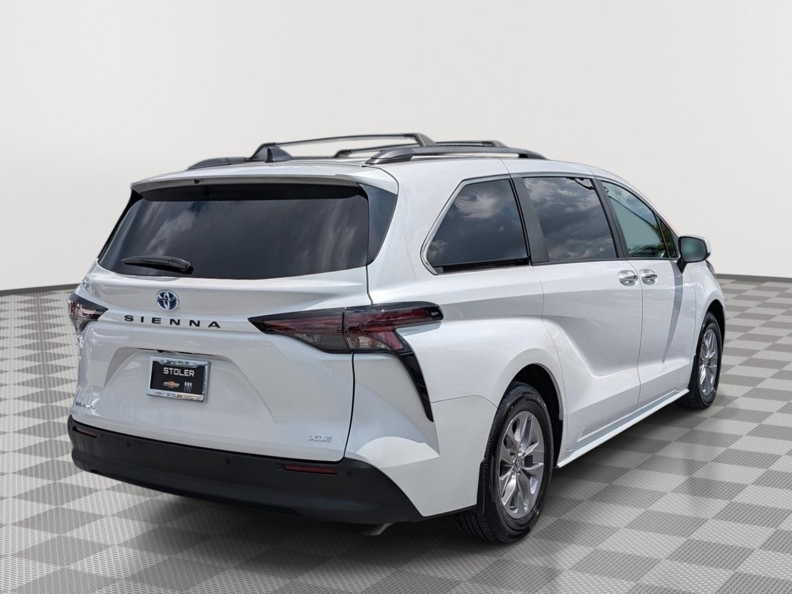 2025 Toyota Sienna XLE