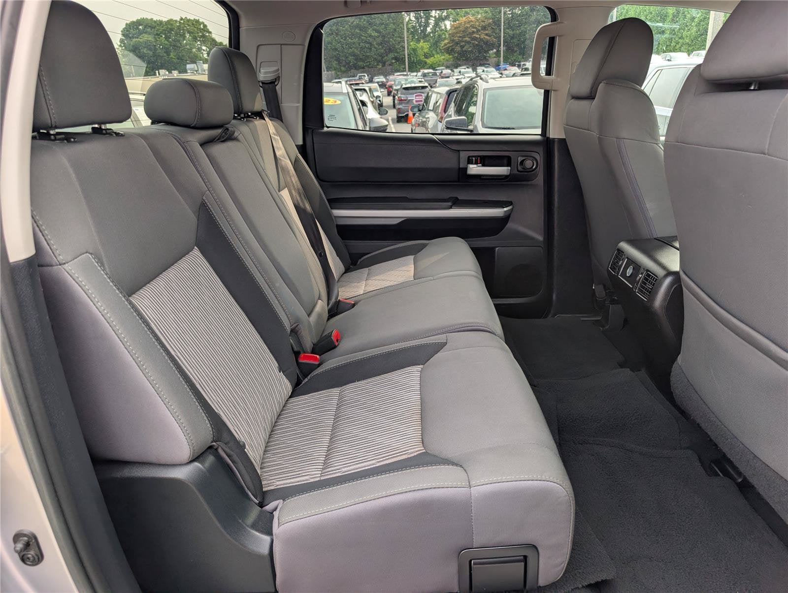 2015 Toyota Tundra 4WD Truck SR5