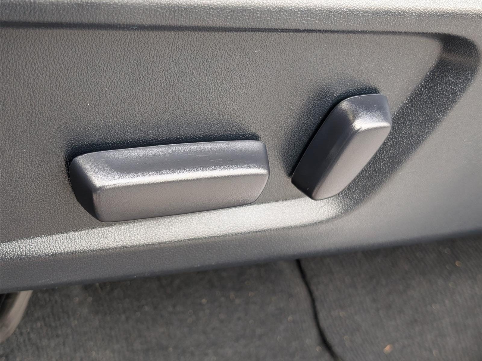 2015 Toyota Tundra 4WD Truck SR5