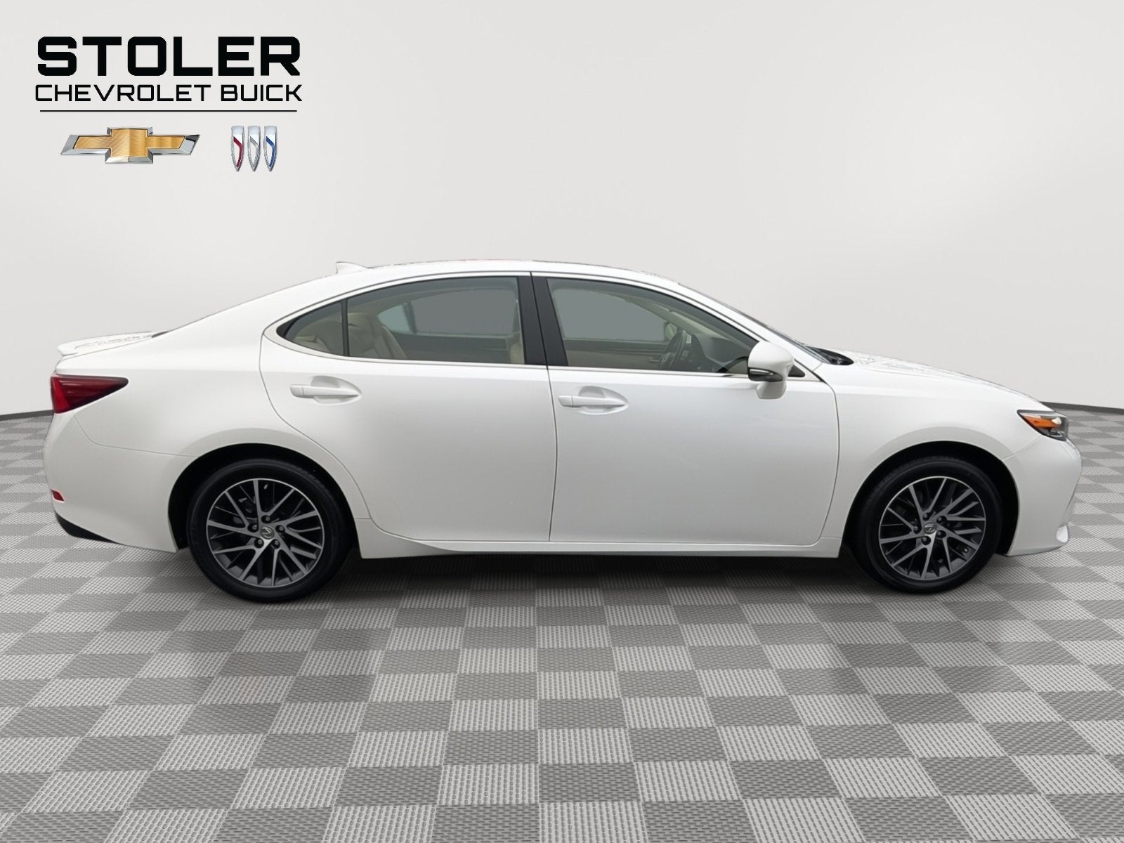2016 Lexus ES 350 4dr Sdn