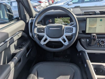 2025 Land Rover Defender X-Dynamic SE