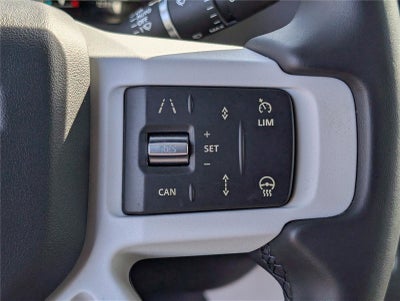 2025 Land Rover Defender X-Dynamic SE