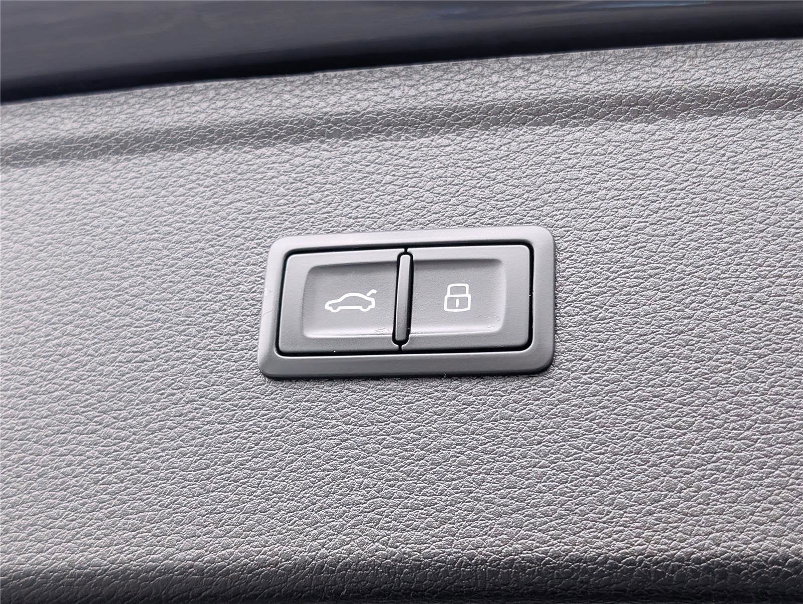 2023 Audi Q5 Premium