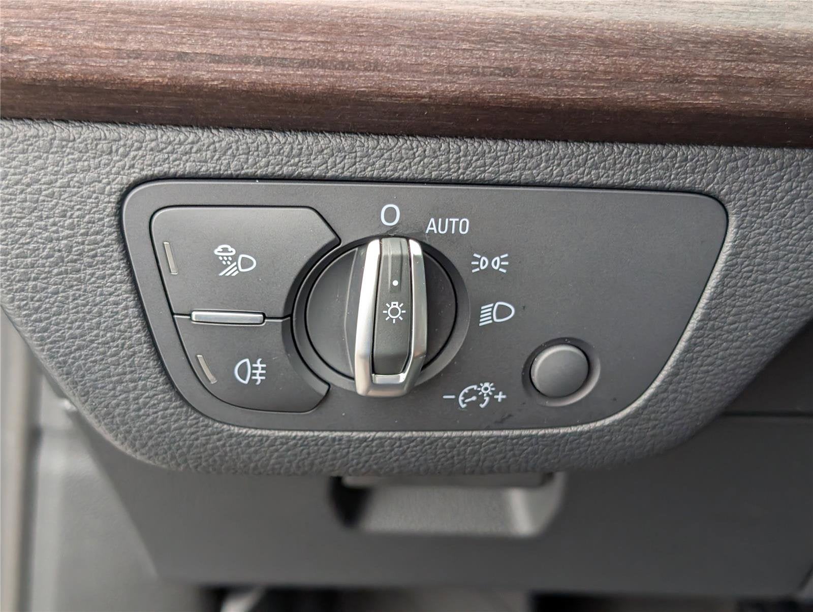 2023 Audi Q5 Premium