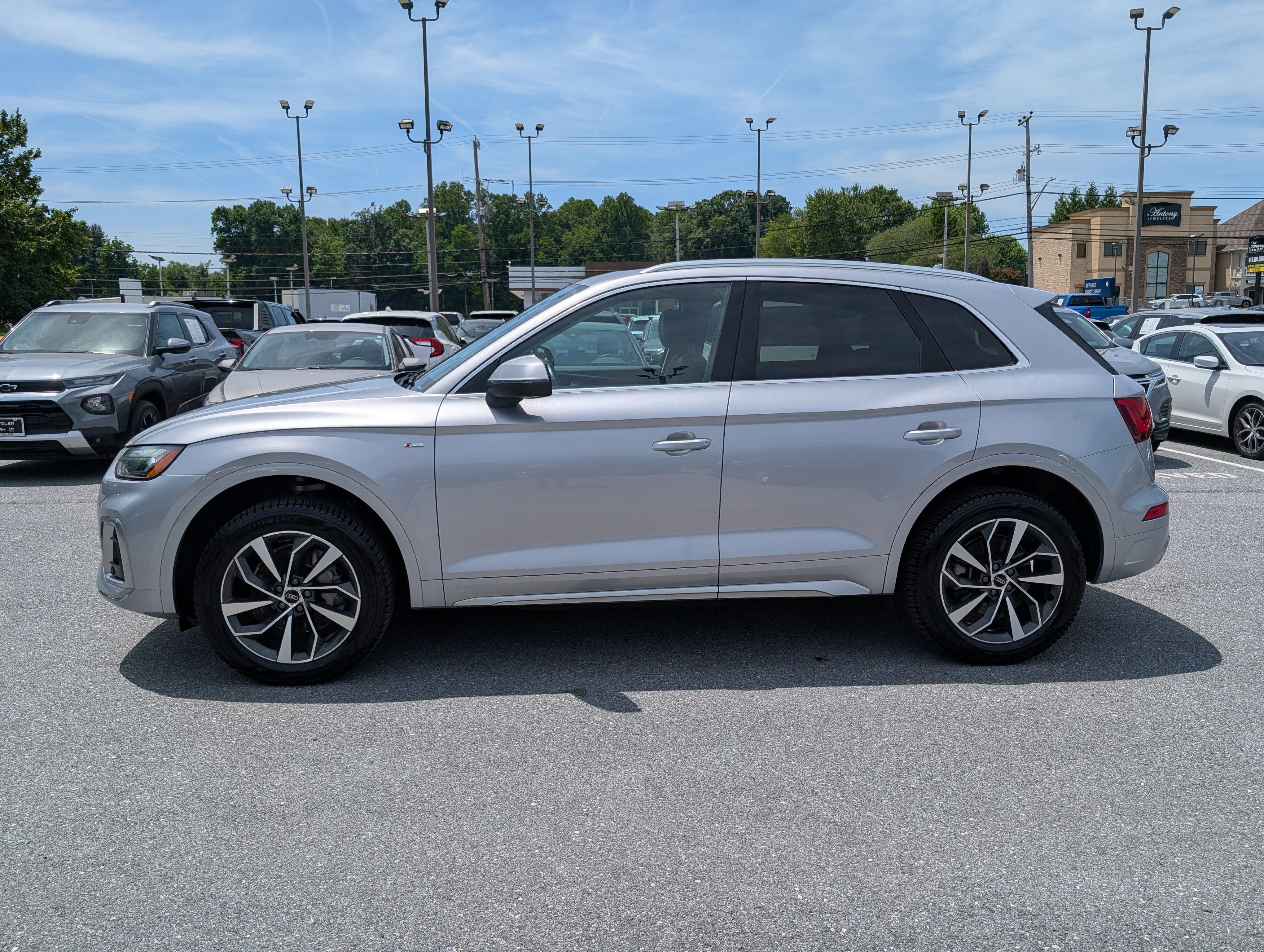 2024 Audi Q5 S line Premium Plus