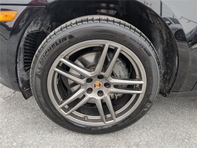 2021 Porsche Macan S